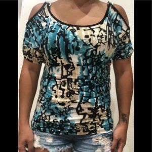 Open Shoulder Short Sleeve Top // Size S